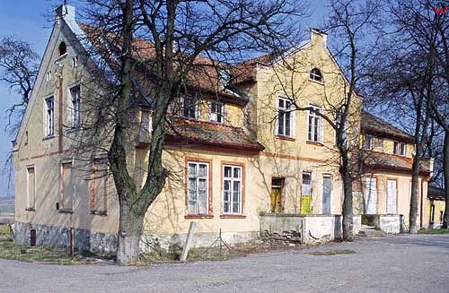 Pałac Von Schmiedeseck w Kotkowie warm-maz